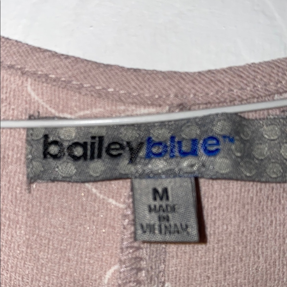 Bailey lie Floral Print V-Neck shorts/dress - Picture 4 of 4